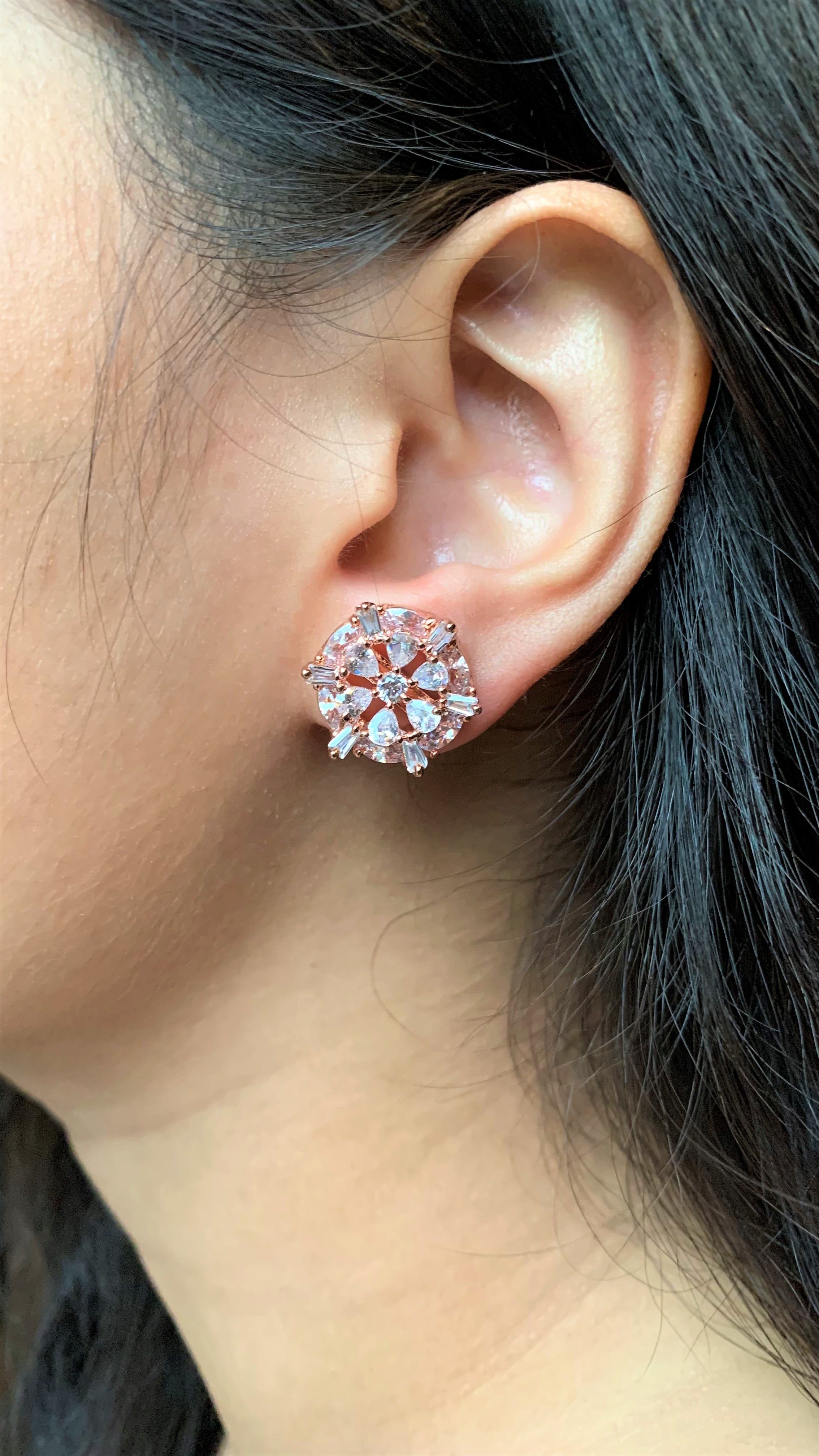 ELLIE STUD EARRING